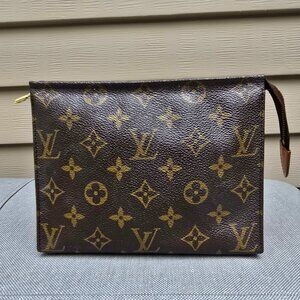 Louis Vuitton Monogram Pochette
